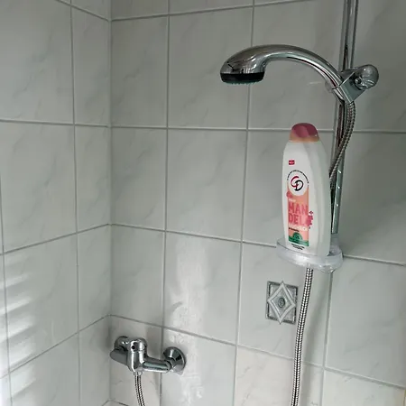 Gemuetliche Stadtwohnung Leoben, Gratis Parkplaetze Appartamento